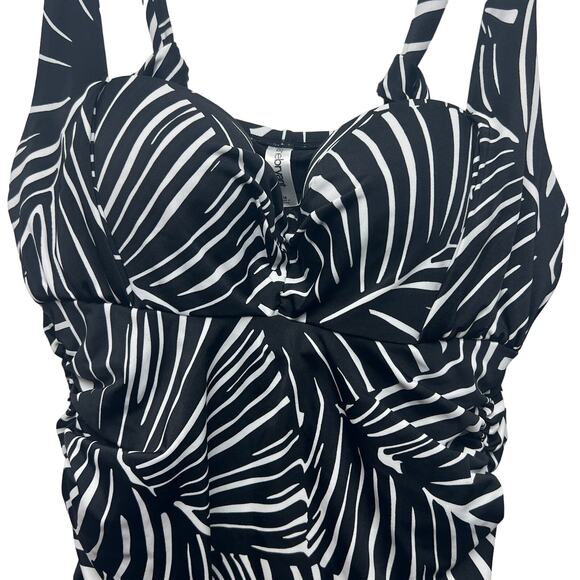 Lane Bryant Black & White Women's Bathing Suit Size 16 Padded Cups - Picture 4 of 16